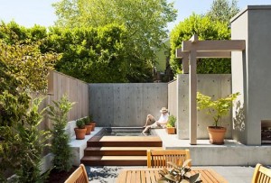 متریال حیاط باغ ویلا با طراحی مدرن 